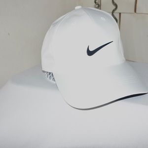 White Nike Hat (Unisex)